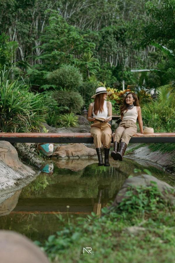 ไร่นาบัวหลวง คาเฟ่ & ฟาร์มสเตย์ Raina Bualuang Cafe & Farm Stay Ban Na No Exterior foto